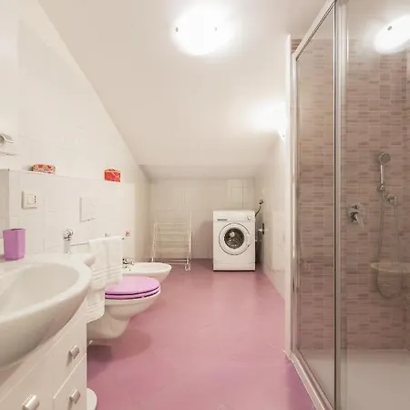 Easy Welcome Comfy Studio -