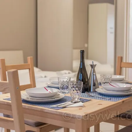 Easy Welcome Comfy Studio -